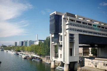 Affichage de la dette publique de la France, désormais estimée à plus de 3 452 milliards d’euros.