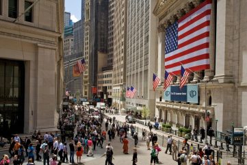 Les bourses mondiales sont à deux doigts du record