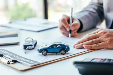 Assurance auto pas chère, 5 pièges qui te volent ton argent